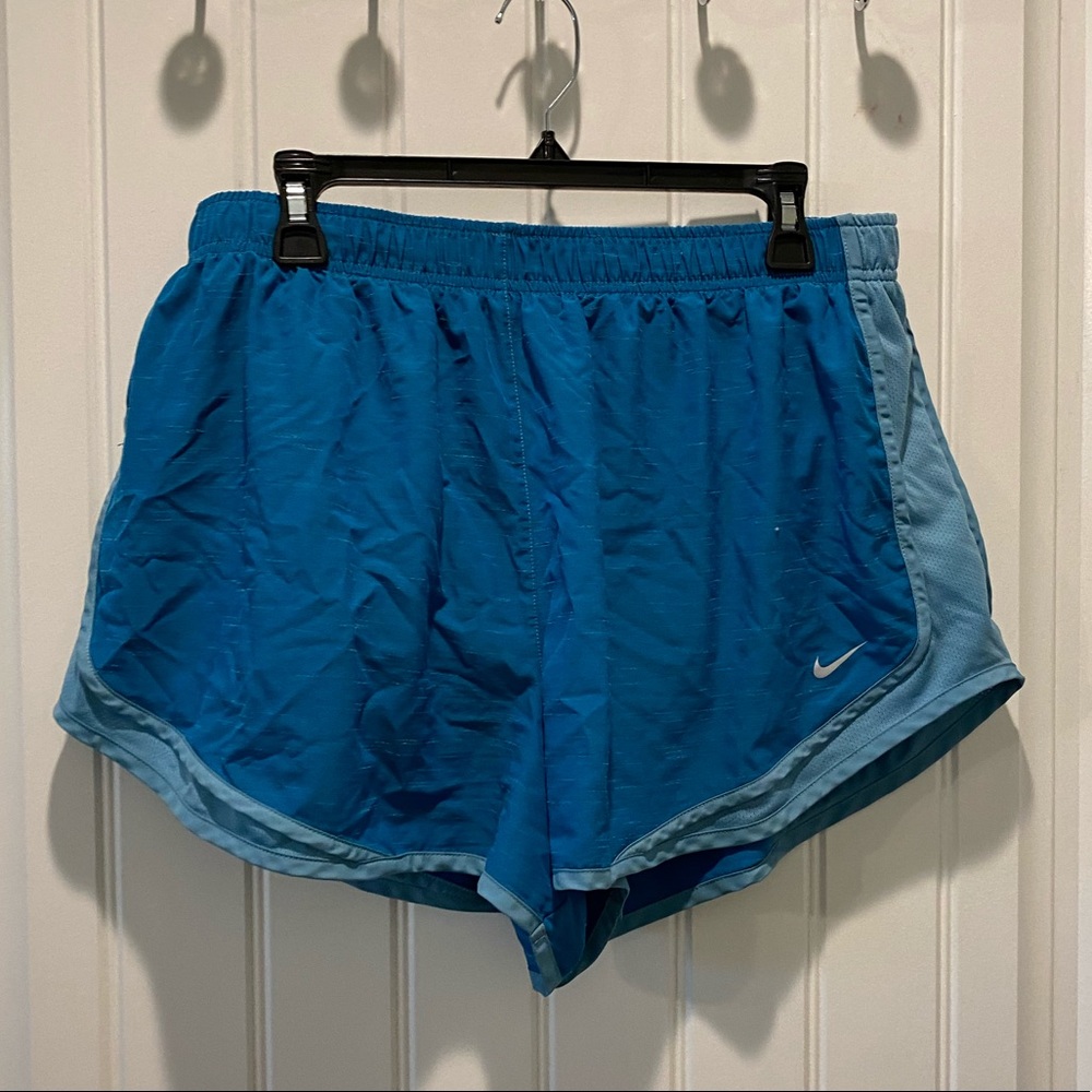Nike Women's Tempo Plus Size Running Shorts